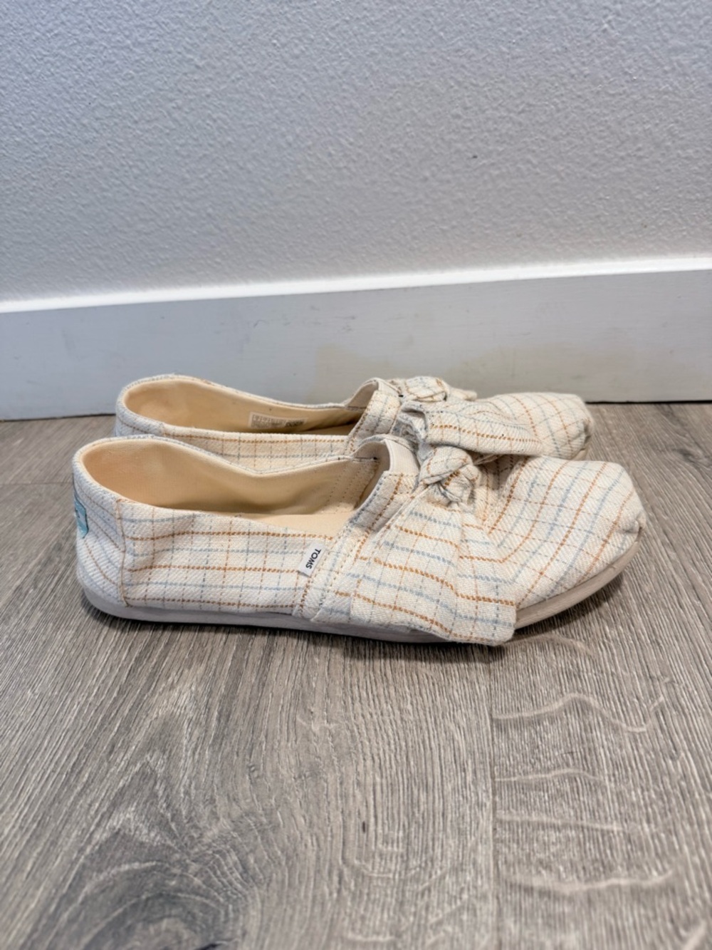 TOMS Cream Plaid Knot-Front Slip-Ons - Picture 3 of 7